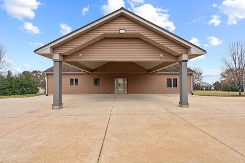 101 E 13th Street Sumner IA 50674