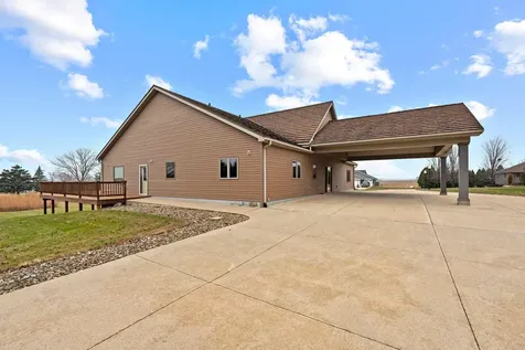 101 E 13th Street Sumner IA 50674