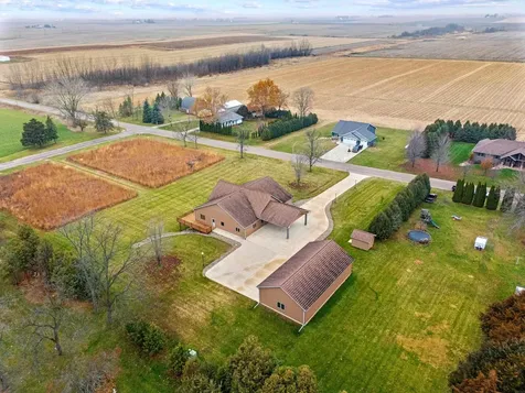 101 E 13th Street Sumner IA 50674