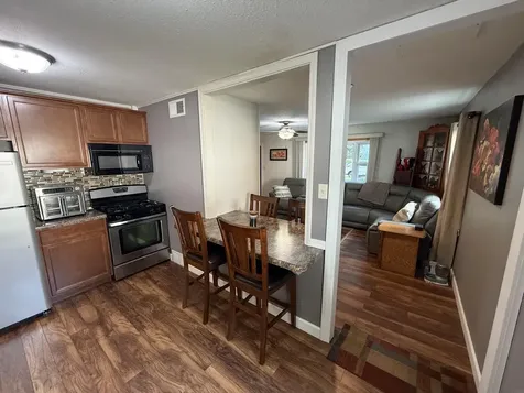 1309 SW 2nd Avenue Waverly IA 50677