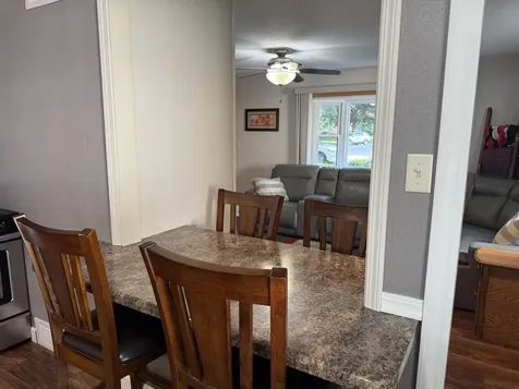 1309 SW 2nd Avenue Waverly IA 50677