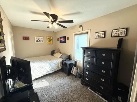 1309 SW 2nd Avenue Waverly IA 50677