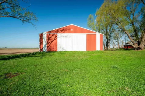 20051 O Avenue Grundy Center IA 50638