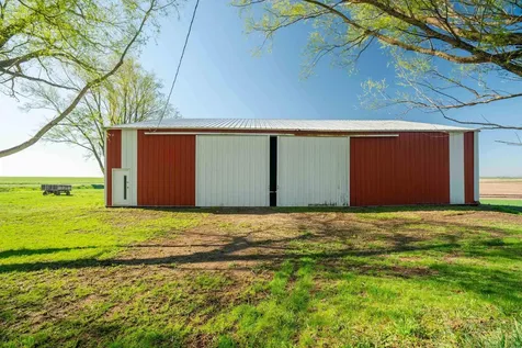 20051 O Avenue Grundy Center IA 50638
