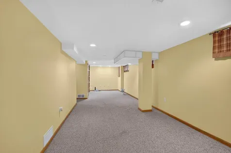 115 Carolina Avenue Waterloo IA 50701