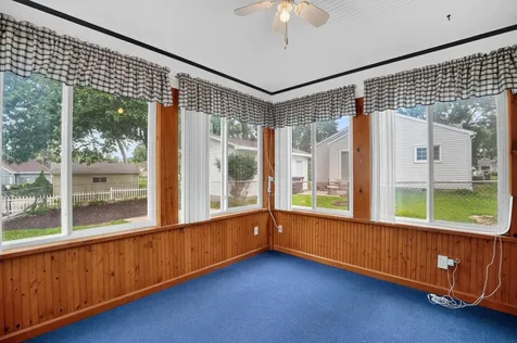 115 Carolina Avenue Waterloo IA 50701