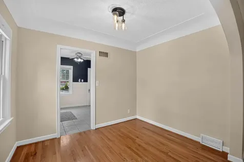 115 Carolina Avenue Waterloo IA 50701