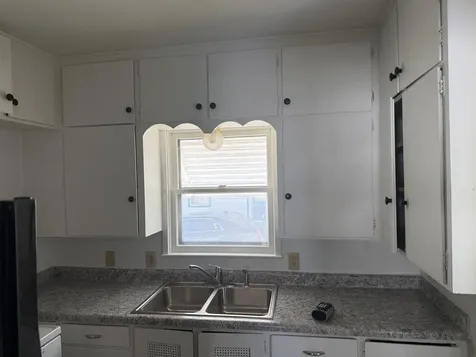 1146 Kern Street Waterloo IA 50703