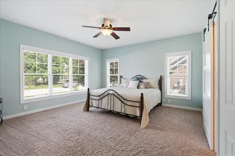 1119 Lakeview Drive Cedar Falls IA 50613