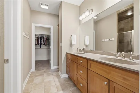 1119 Lakeview Drive Cedar Falls IA 50613