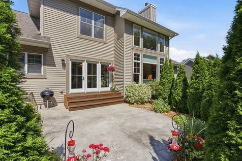 1119 Lakeview Drive Cedar Falls IA 50613