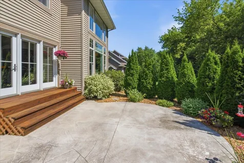 1119 Lakeview Drive Cedar Falls IA 50613