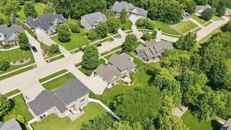1119 Lakeview Drive Cedar Falls IA 50613