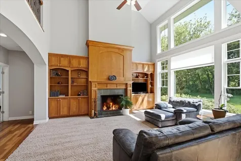 1119 Lakeview Drive Cedar Falls IA 50613