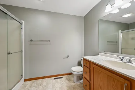 452 Sunset Drive Fairfax IA 52228