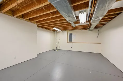 452 Sunset Drive Fairfax IA 52228