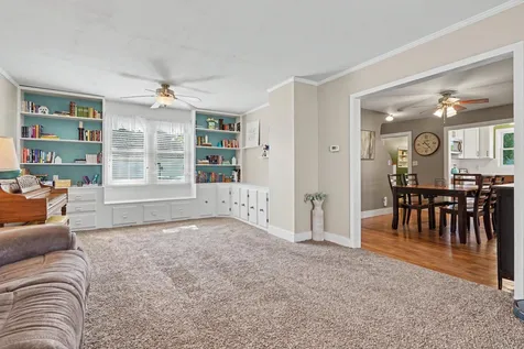 808 5th Avenue NE Independence IA 50644