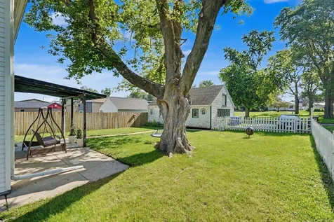 808 5th Avenue NE Independence IA 50644