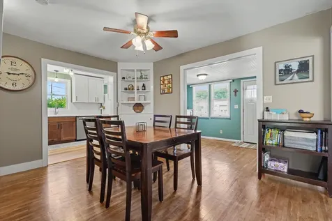 808 5th Avenue NE Independence IA 50644