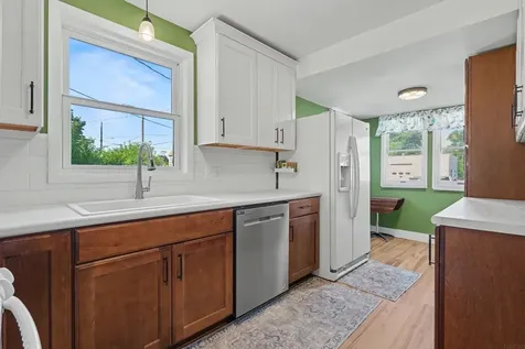 808 5th Avenue NE Independence IA 50644