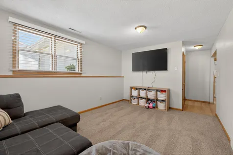 208 NW 23rd Street Waverly IA 50677