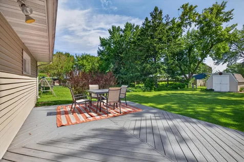 208 NW 23rd Street Waverly IA 50677