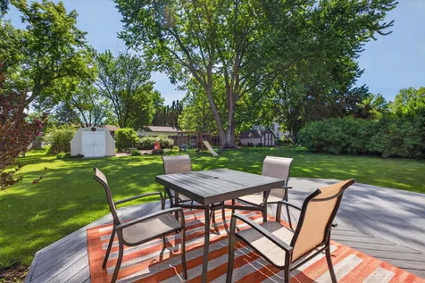 208 NW 23rd Street Waverly IA 50677