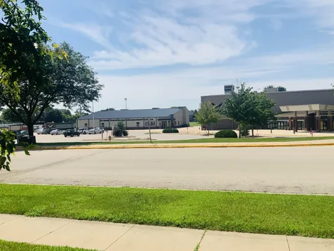 1300 SW 4th Avenue Waverly IA 50677