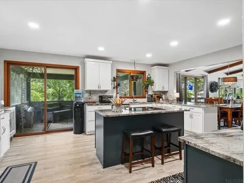 144 Amity Drive Waterloo IA 50701