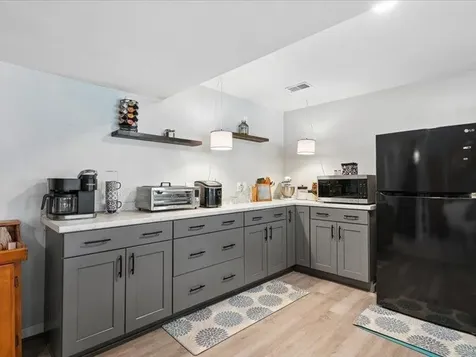 144 Amity Drive Waterloo IA 50701