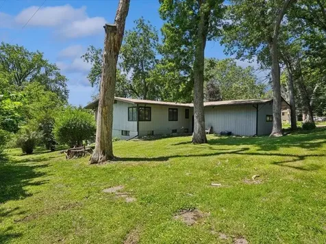 144 Amity Drive Waterloo IA 50701