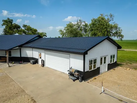 2326 K Avenue Toledo IA 52342