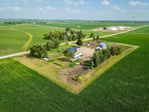 2326 K Avenue Toledo IA 52342