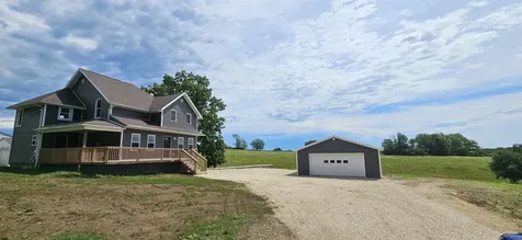 13532 Ramsey Road Anamosa IA 52205