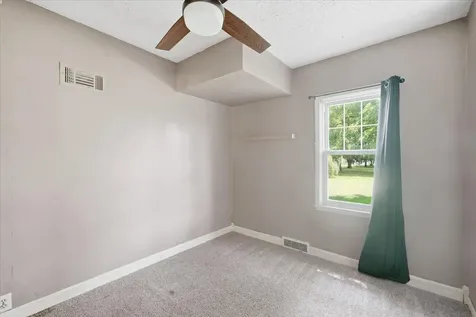 221 W Maple Street Hubbard IA 50122