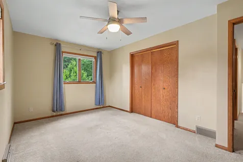 2117 Tilbury Road Waterloo IA 50701