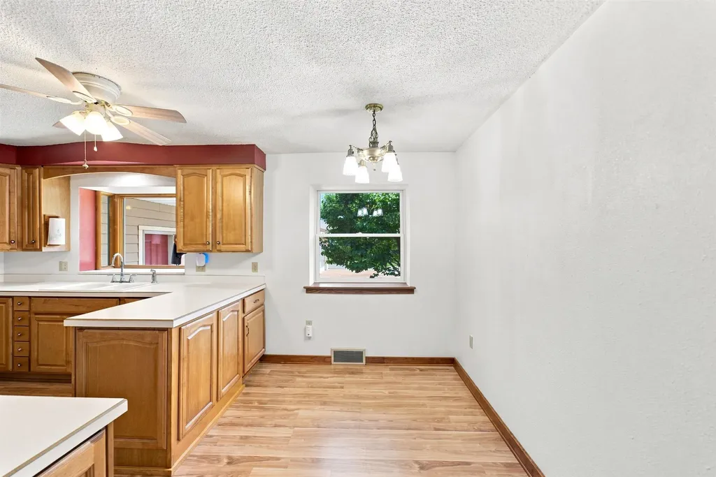 808 Pleasant Street Sumner IA 50674