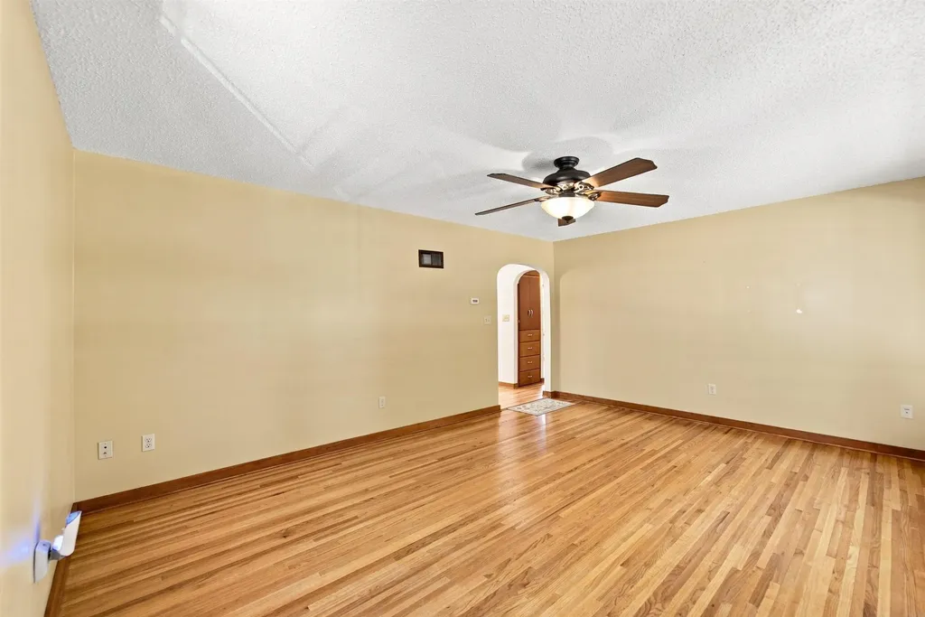 808 Pleasant Street Sumner IA 50674