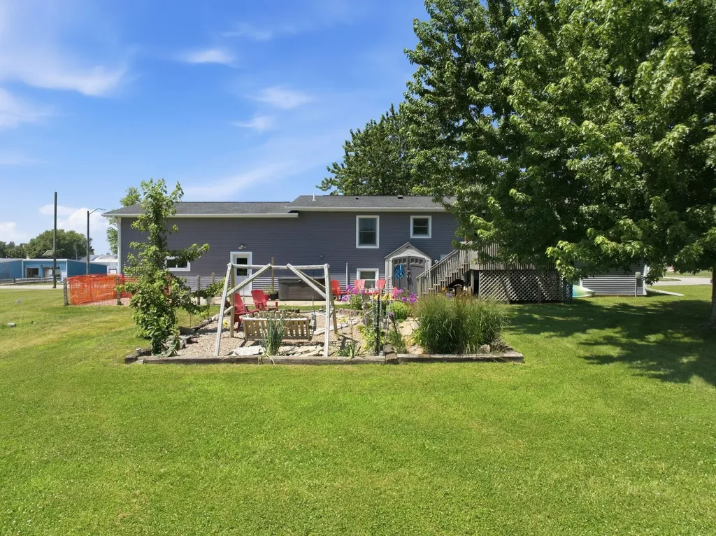 200 Country Heights Drive Sumner IA 50674