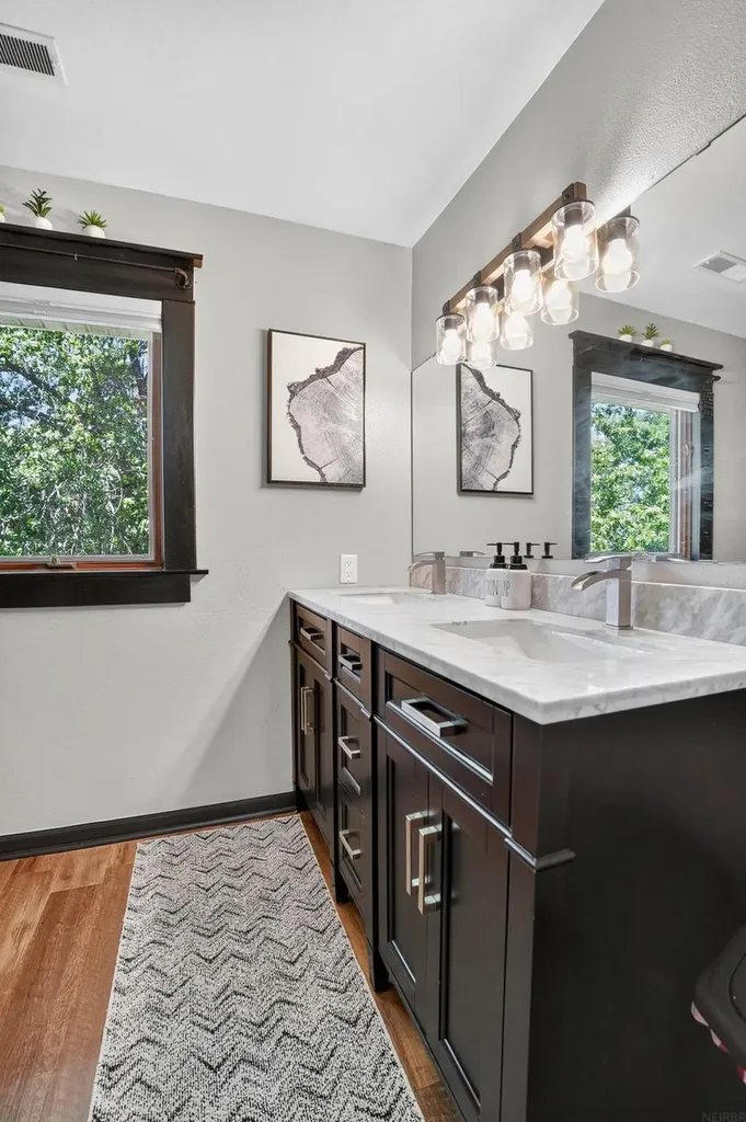 1703 Clay Street Cedar Falls IA 50613