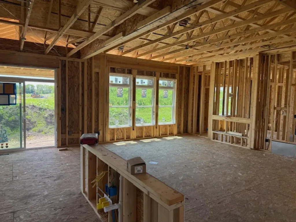 2736 Amber Valley Road Cedar Falls IA 50613