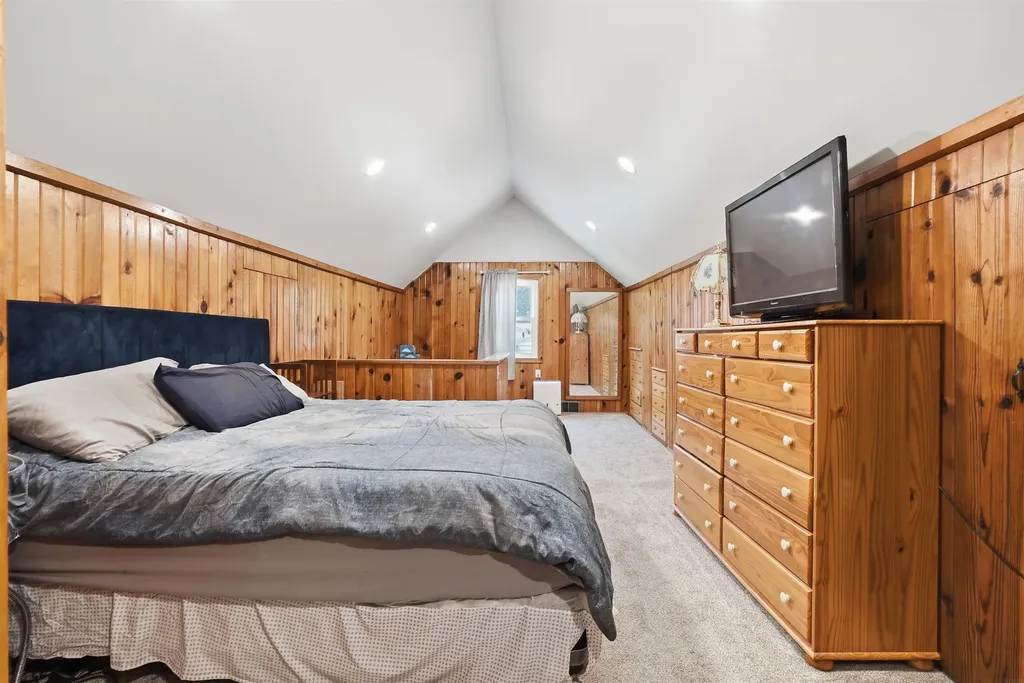 700 Cornwall Avenue Waterloo IA 50702