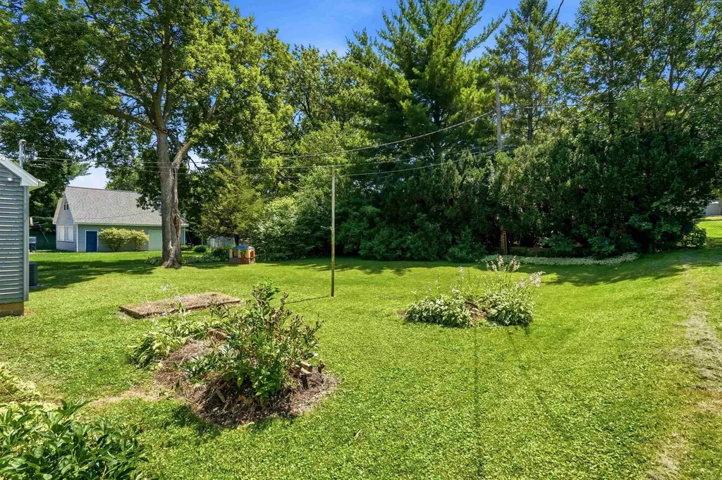 700 Cornwall Avenue Waterloo IA 50702