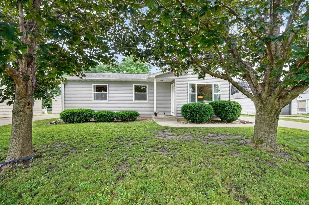 1239 Wren Road Waterloo IA 50701