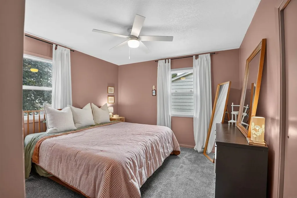 1239 Wren Road Waterloo IA 50701