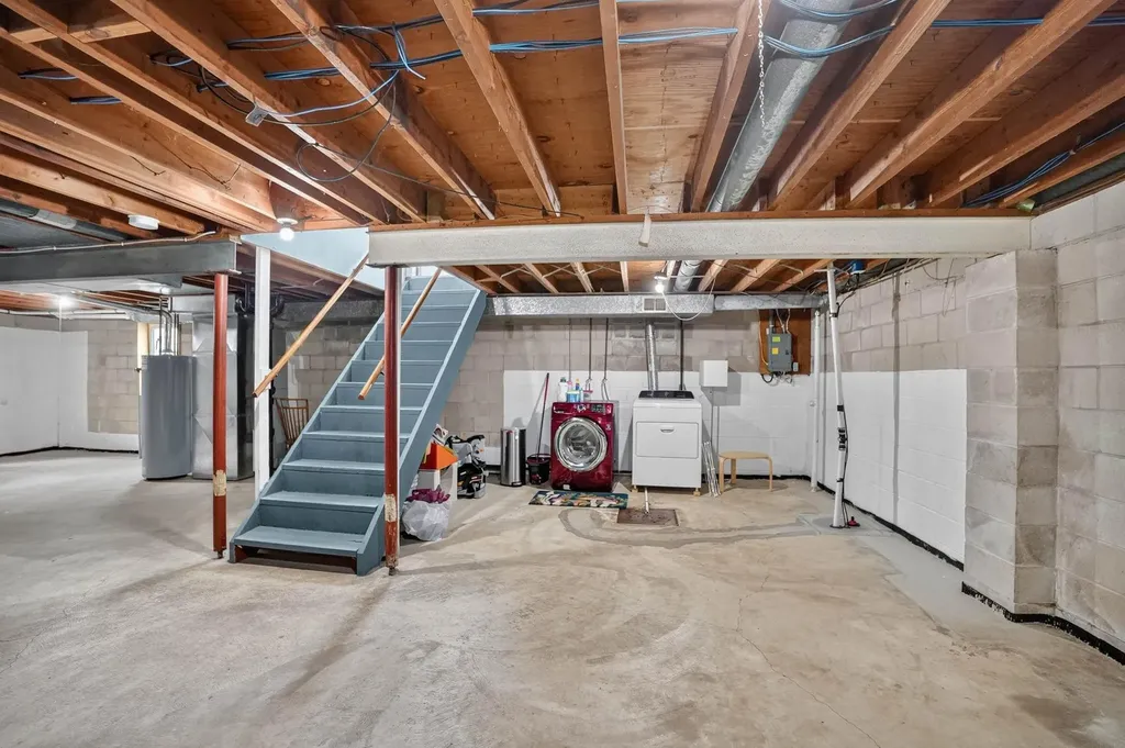 1239 Wren Road Waterloo IA 50701