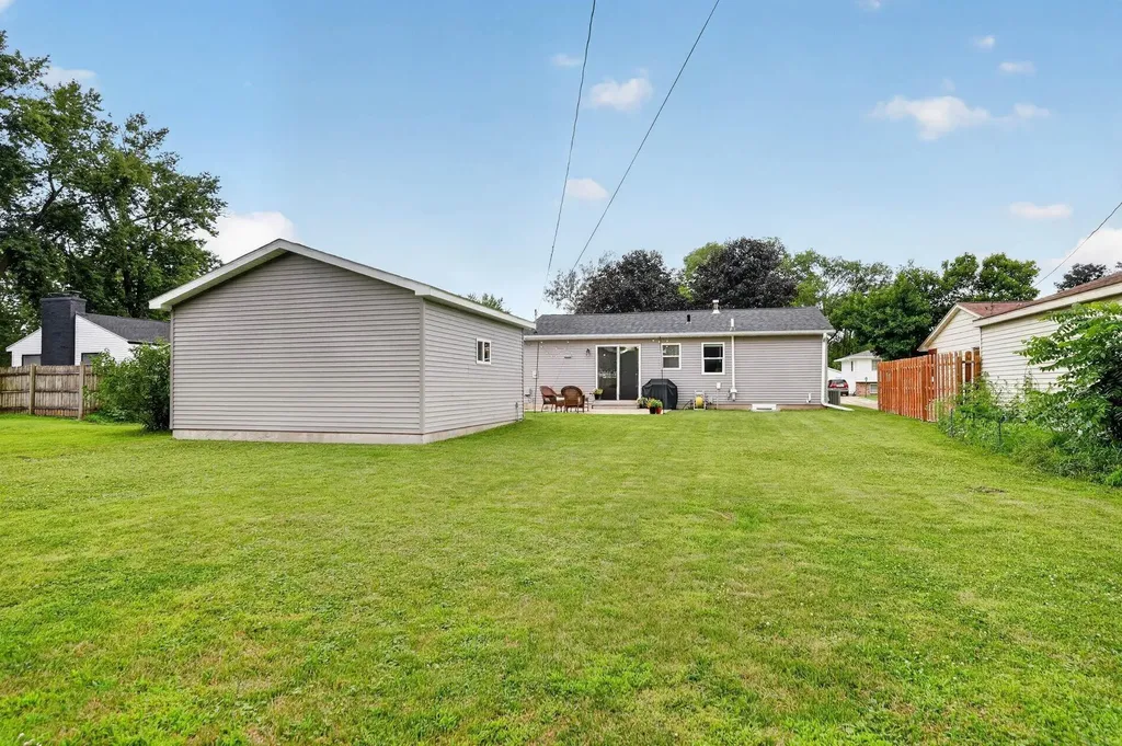 1239 Wren Road Waterloo IA 50701
