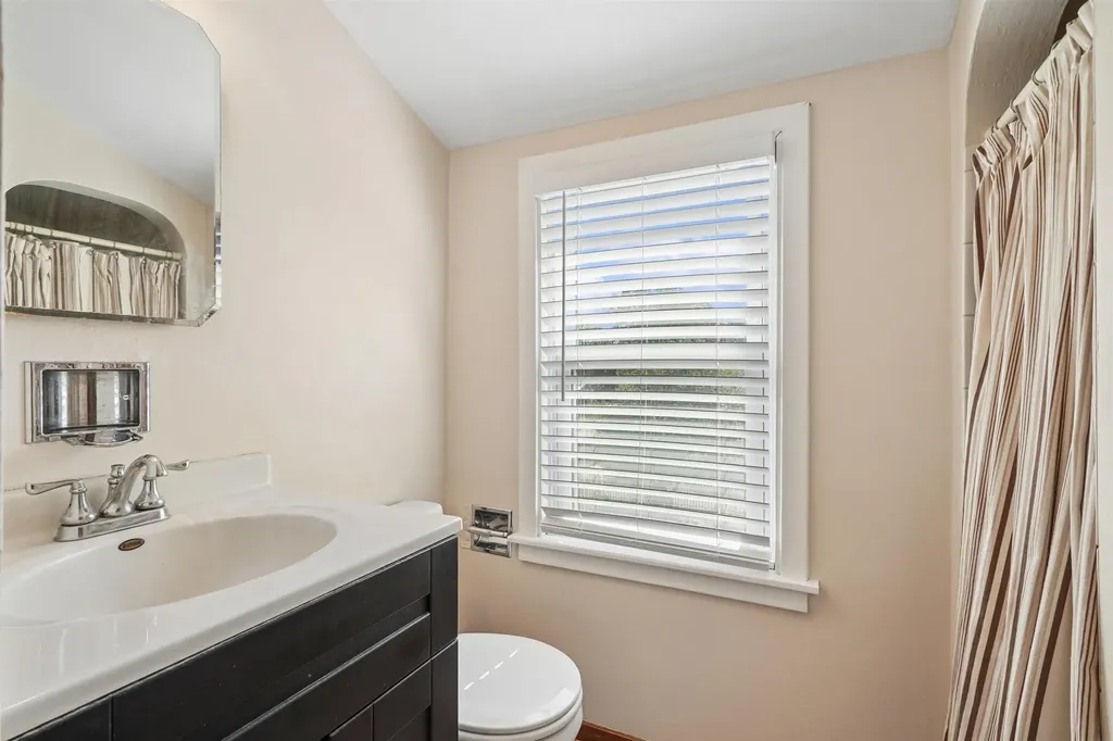 1001 Kimball Avenue Waterloo IA 50702