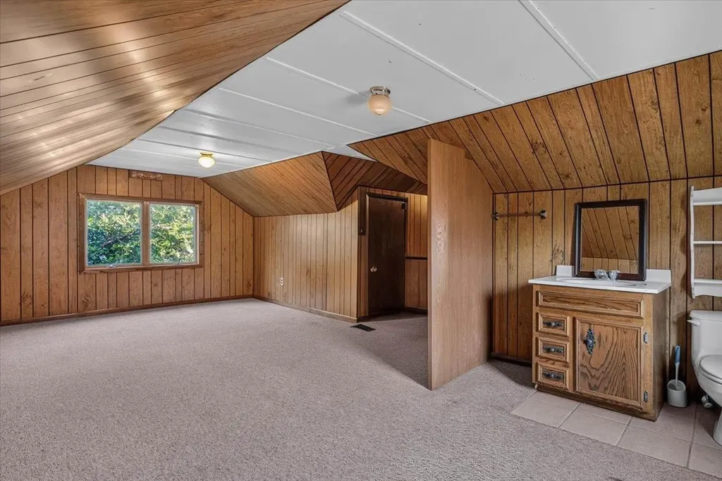 125 Linwood Street Waterloo IA 50702