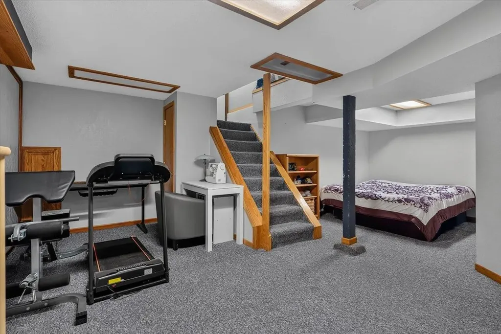 125 Linwood Street Waterloo IA 50702